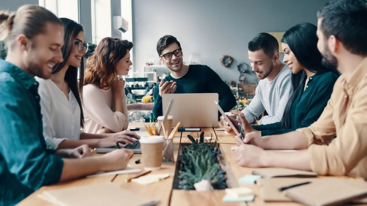 Esselque Web Development Team